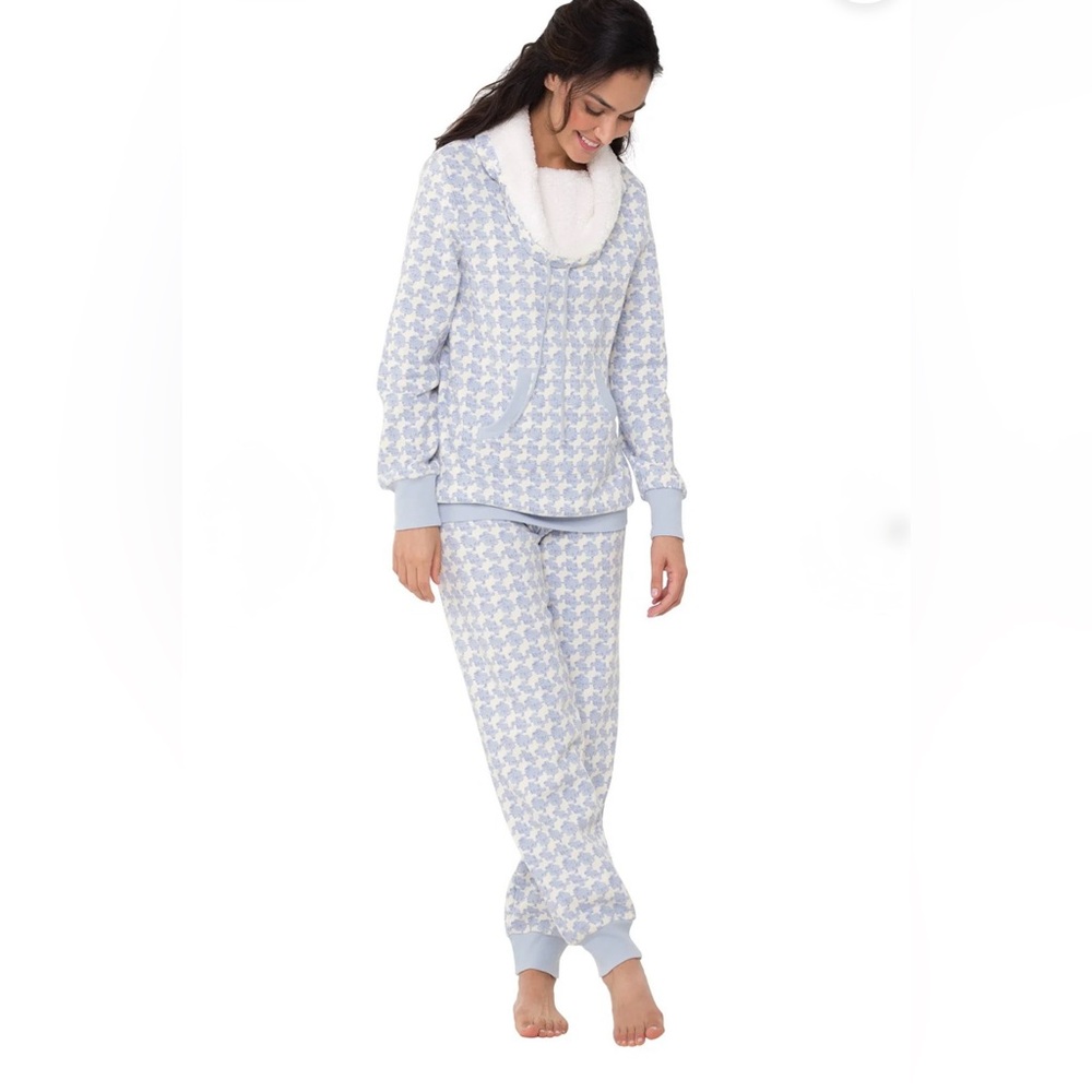 NWT Pajamagram Chalet Shearling Rollneck Pajamas 💙 ❄️